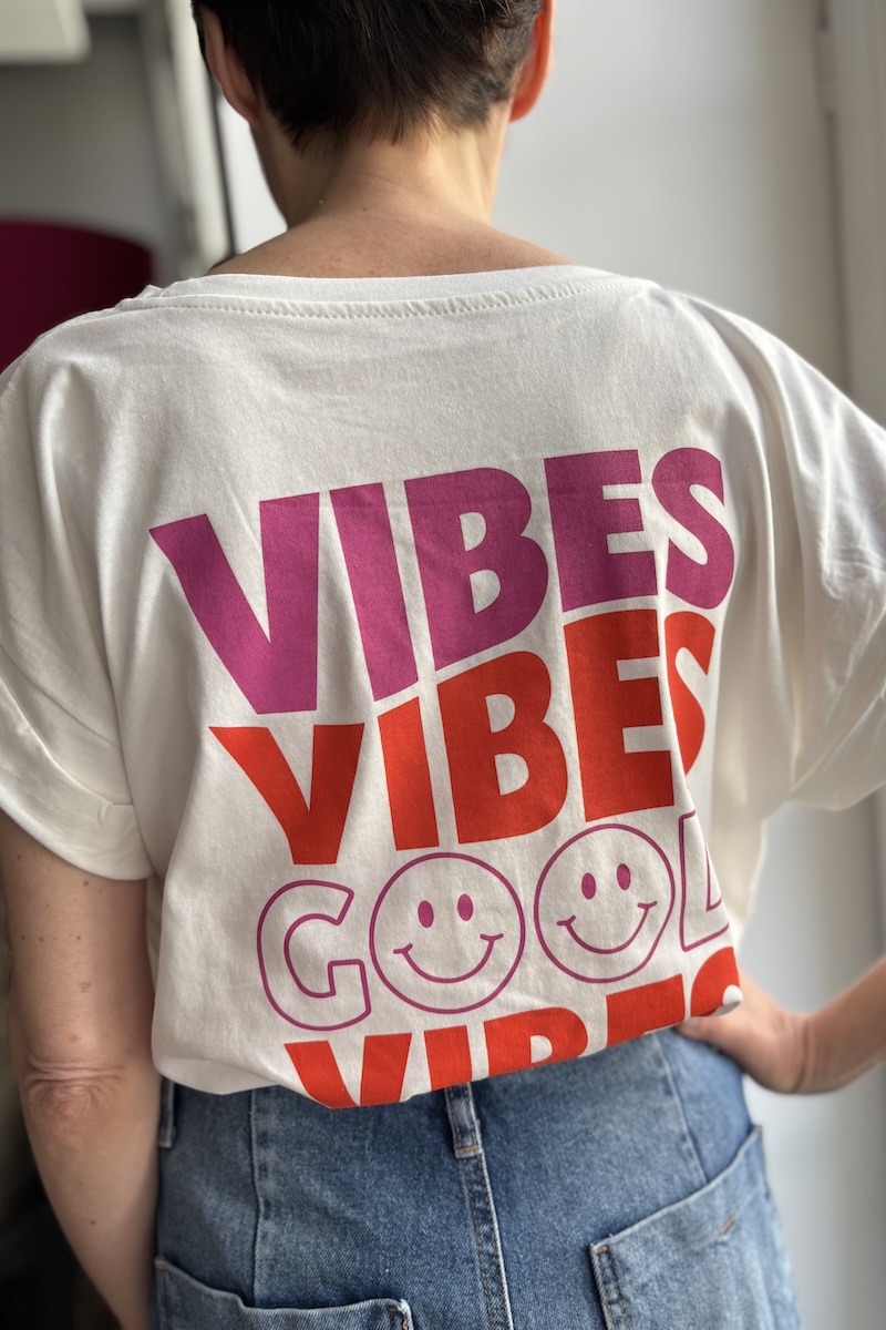 T-SHIRT BLANC GOOD VIBES E25